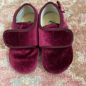 Naturino baby girls hearts size 20 slippers